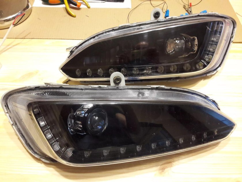 Туманки на Хундай Санта Фе 2013