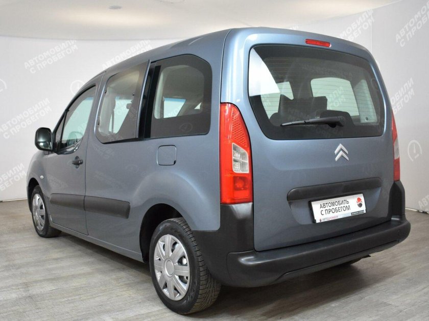 Ситроен берлинго 2016 года