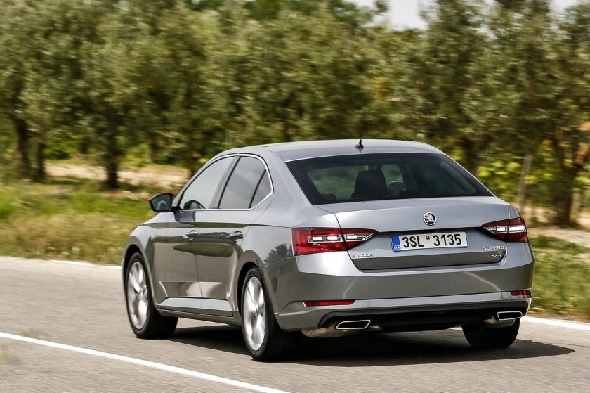 Skoda Суперб 2015