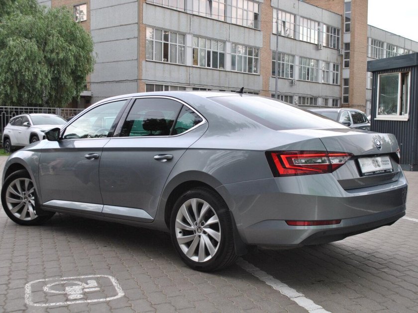 Skoda superb iii