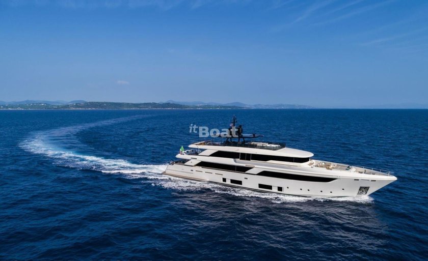 Яхта Navetta 37