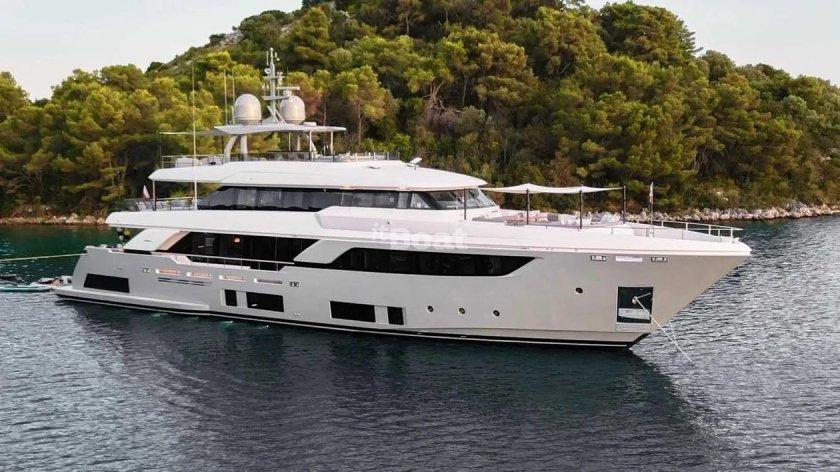 Custom line navetta 42