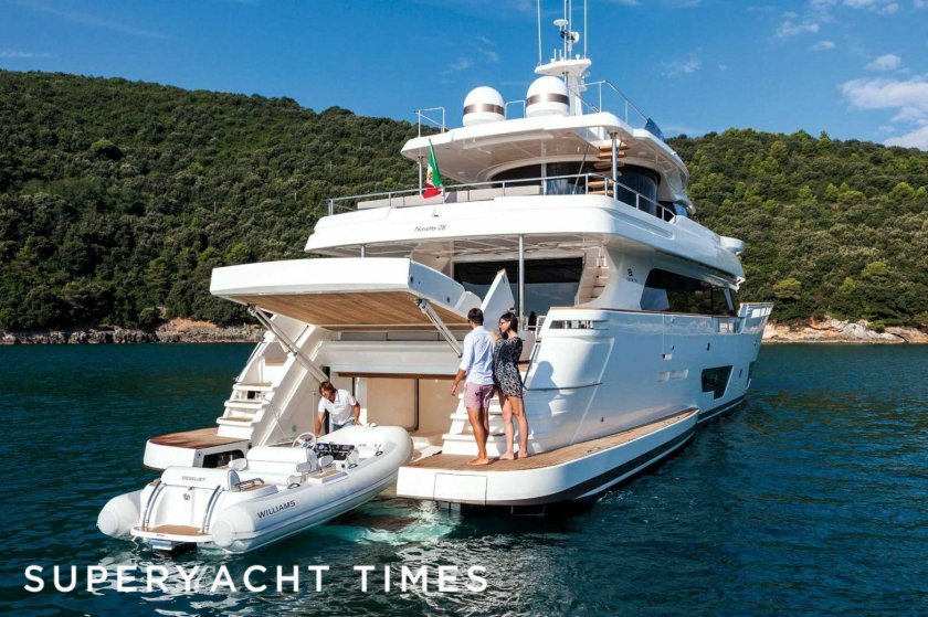 Яхта Navetta 37