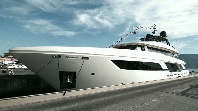 Custom line Navetta 37