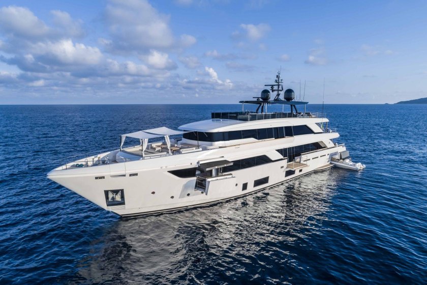 Custom line Navetta 42