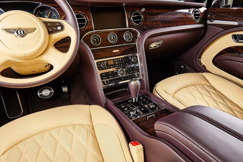 Bentley Mulsanne 2022 салон