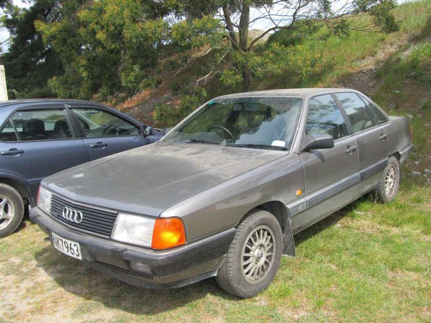 Ауди 100 кватро 1987
