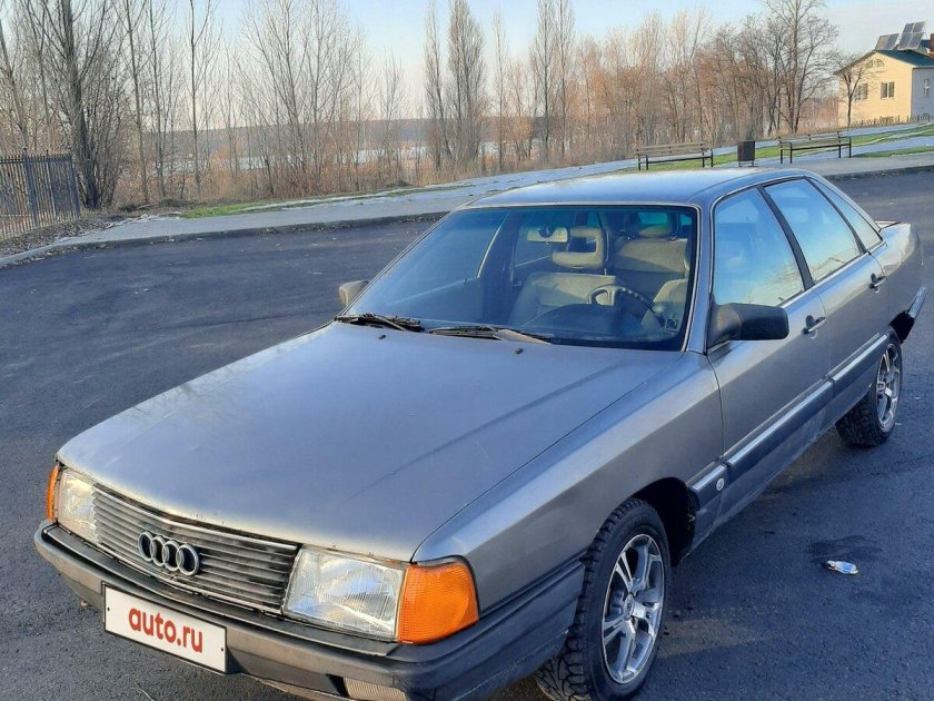 Ауди 100 1987 г.
