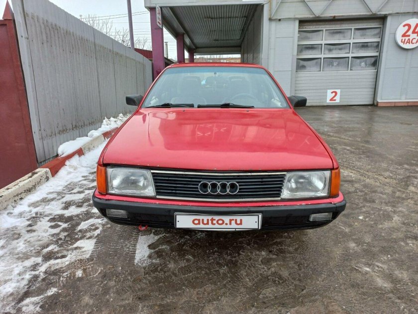 Ауди 100 1987 г.