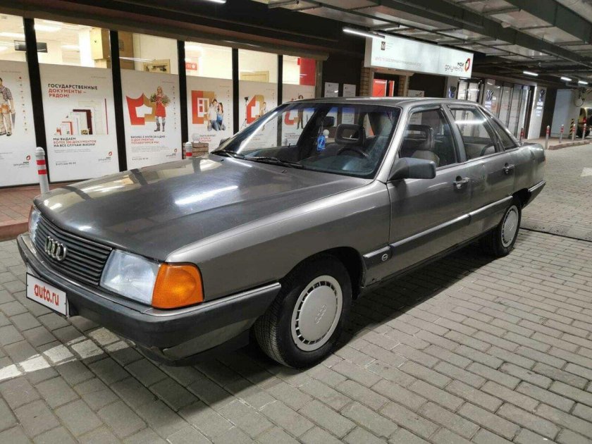 Ауди 100 1987 г.