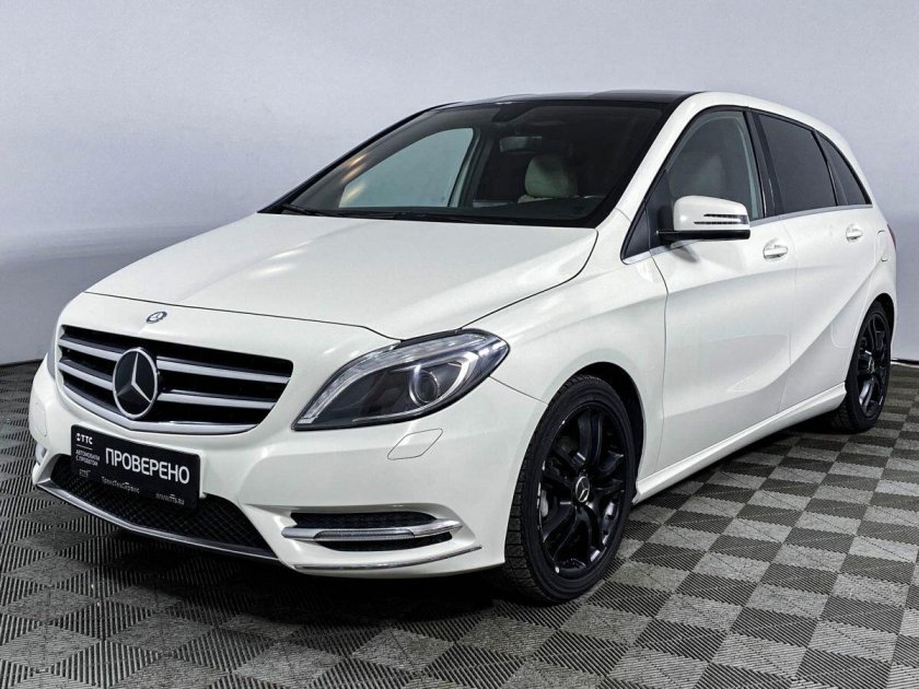 Mercedes benz b180 2013