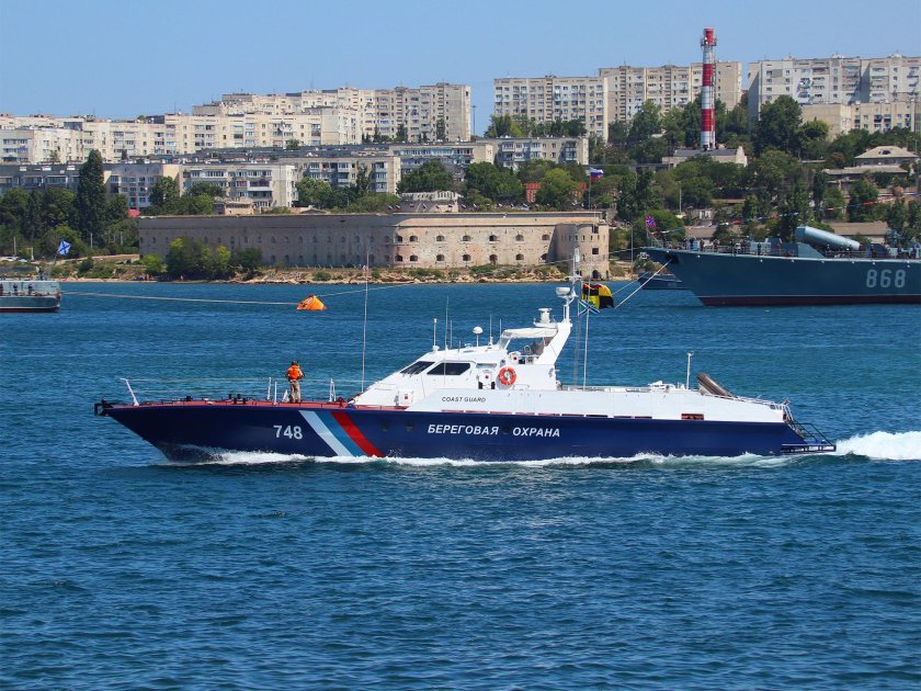 Патрульный катер "Тайфун"