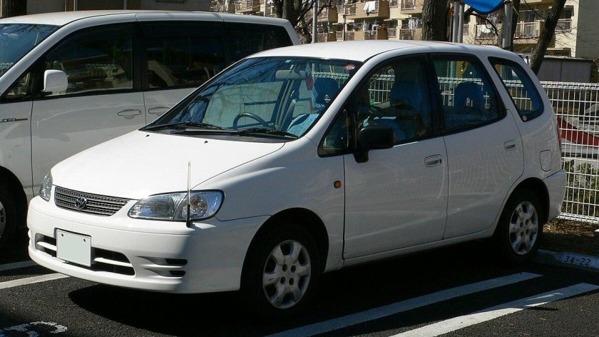 Toyota Corolla Spacio 110