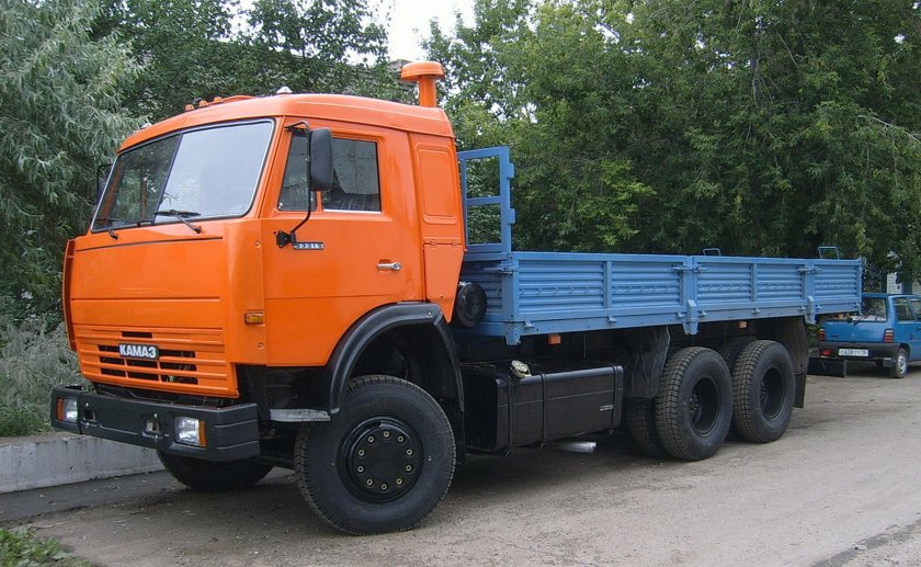 КАМАЗ бортовой 10 тонн