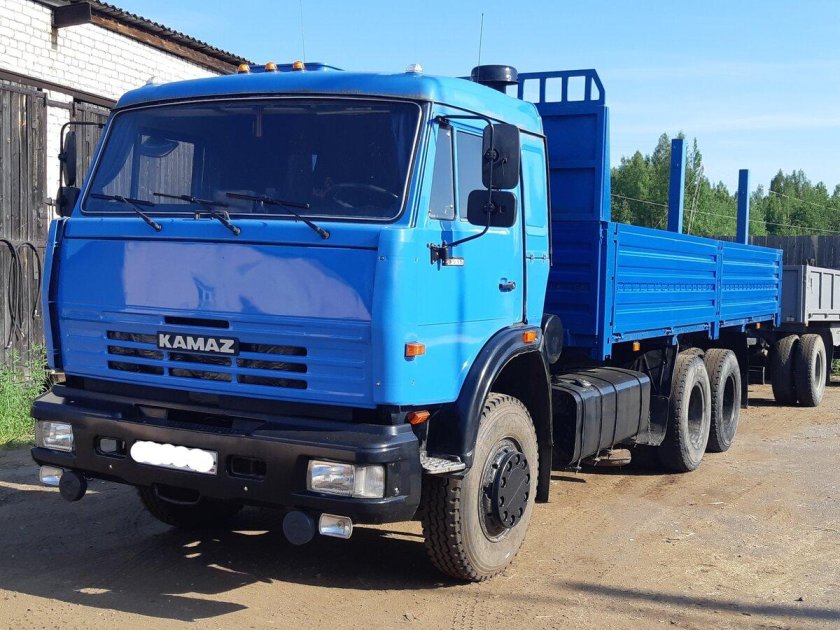 КАМАЗ 53215 бортовой