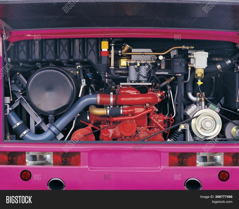 Двигатель автобуса