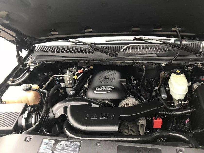 Двигатель Шевроле Тахо 5.3