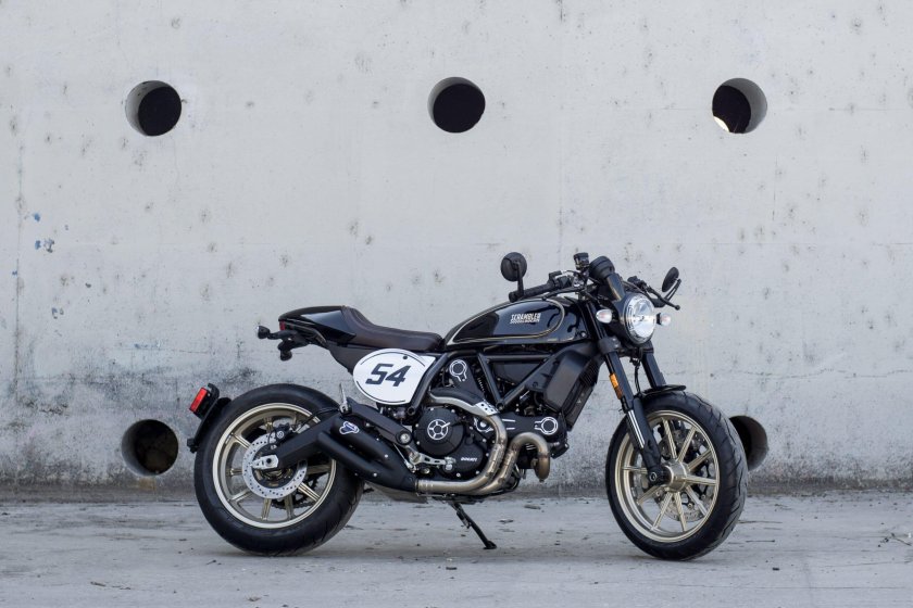 Ducati scrambler 800