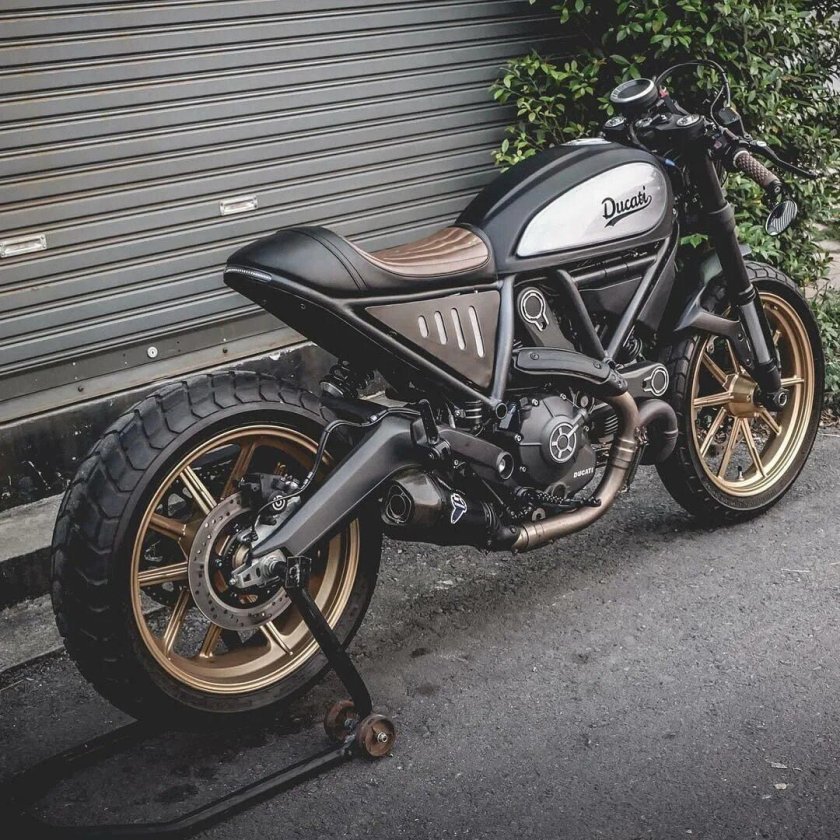 Ducati Scrambler Cafe Racer