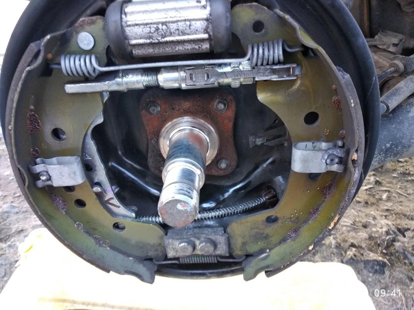 Задние барабанные тормоза Лада Веста