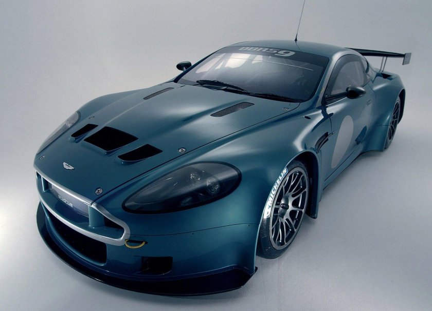 Aston Martin db9 2005