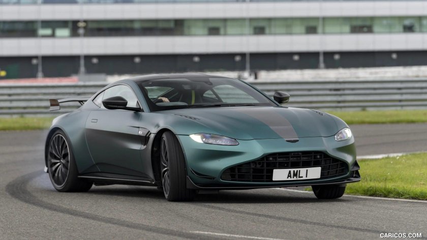 Aston Martin Vantage 2021