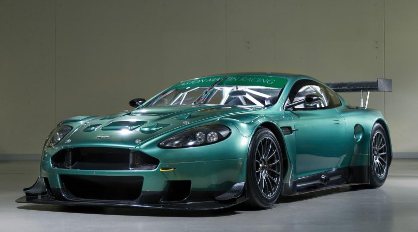 Aston Martin спорткар