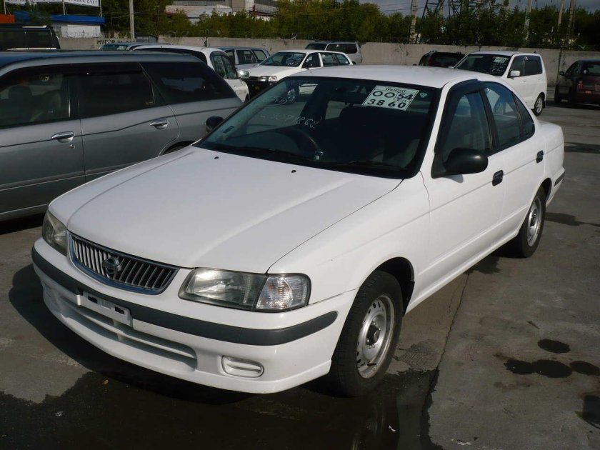 Nissan Sunny 2000
