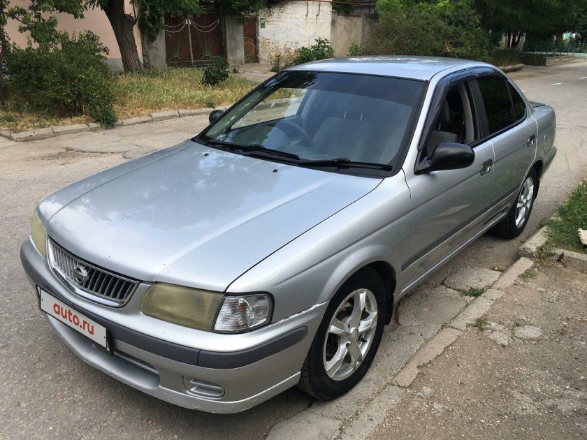 Nissan Sunny 2001