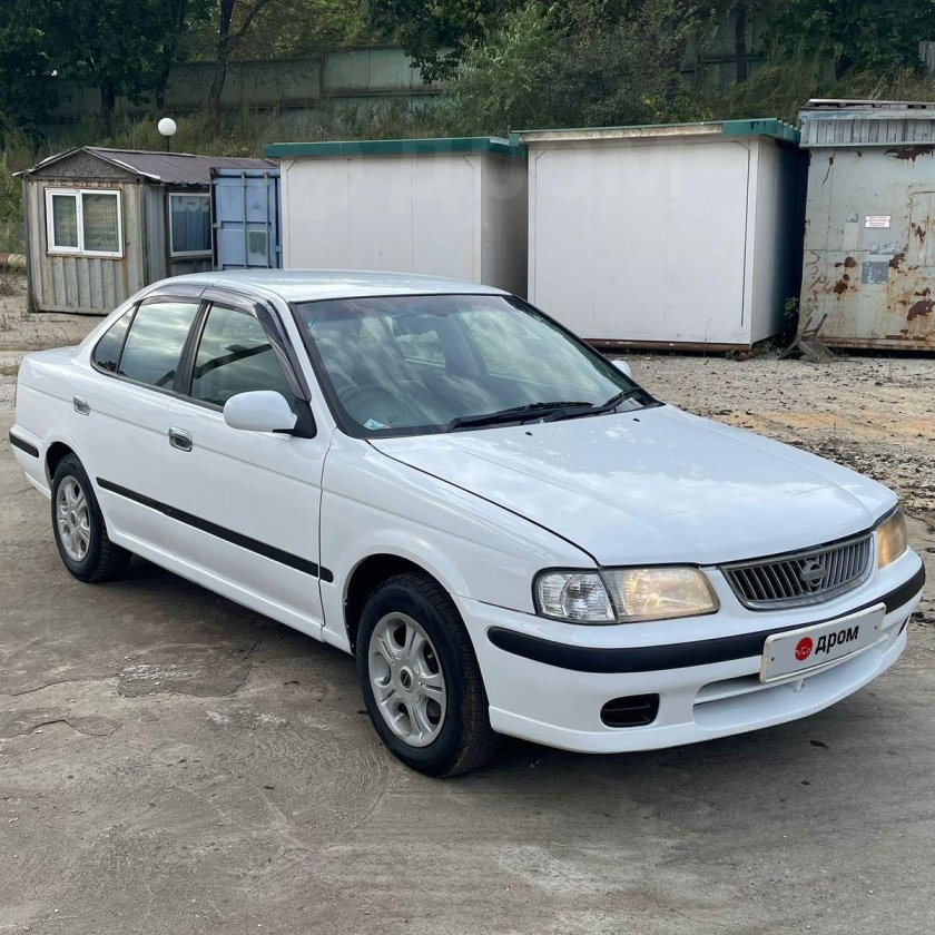 Nissan sunny 2001