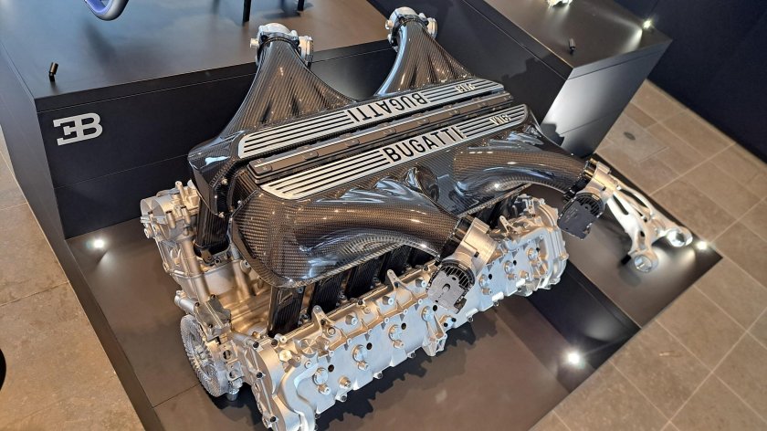 Двигатель бугатти chiron