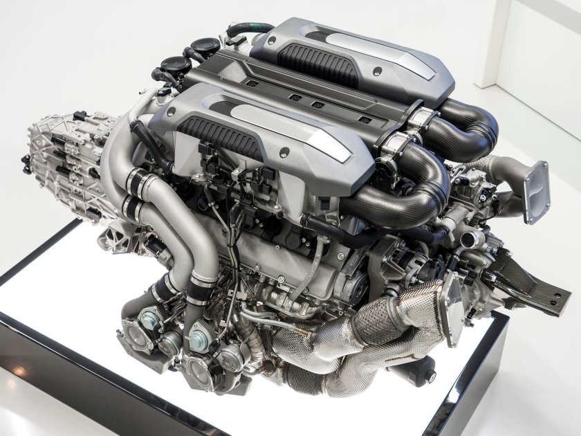 Bugatti Veyron двигатель w16