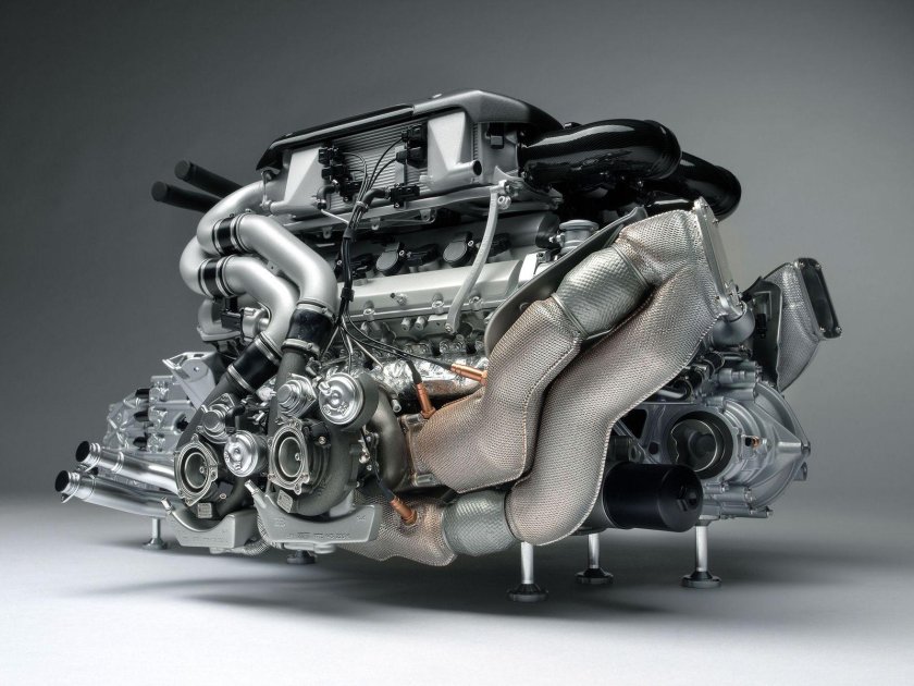 Мотор Бугатти Шерон