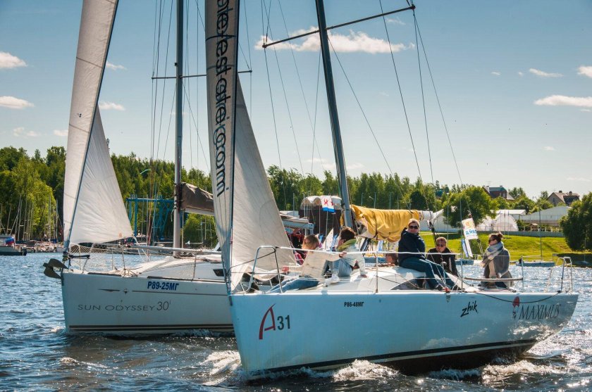 Яхта Четвертьтонник