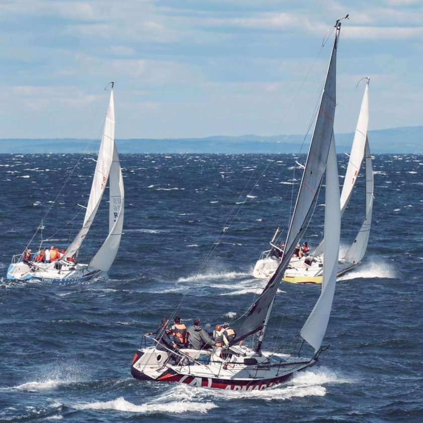 Конрад 25рт яхта