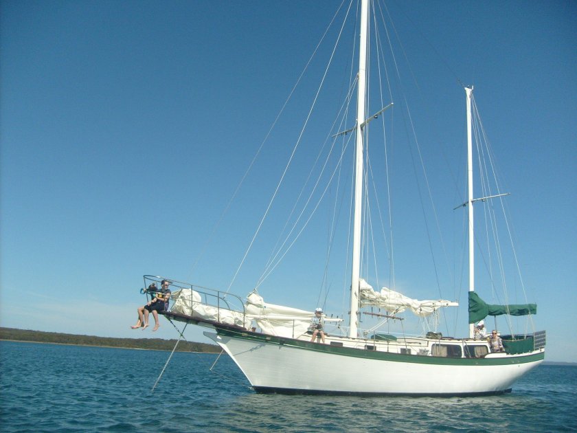 Яхта Кетч парусная