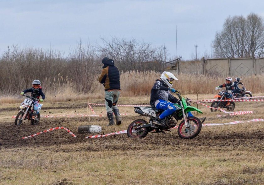 Кроссовая трасса