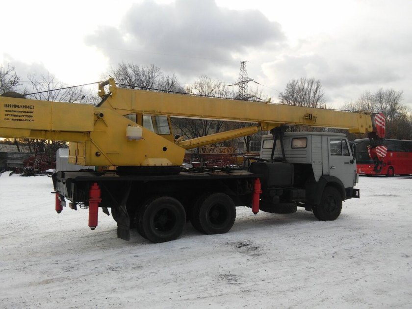 Автокран 25 тонн