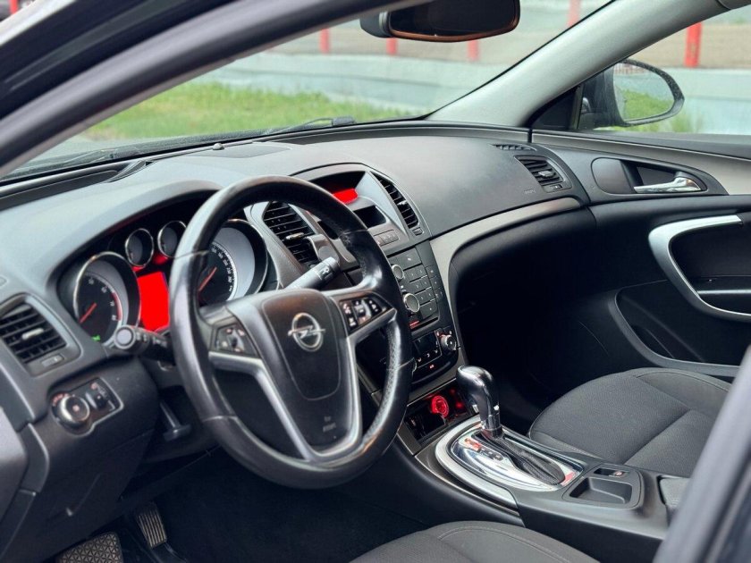 Опель инсигния 2013 2.0 турбо