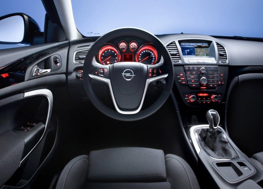 Опель инсигния 2014 1.6 турбо