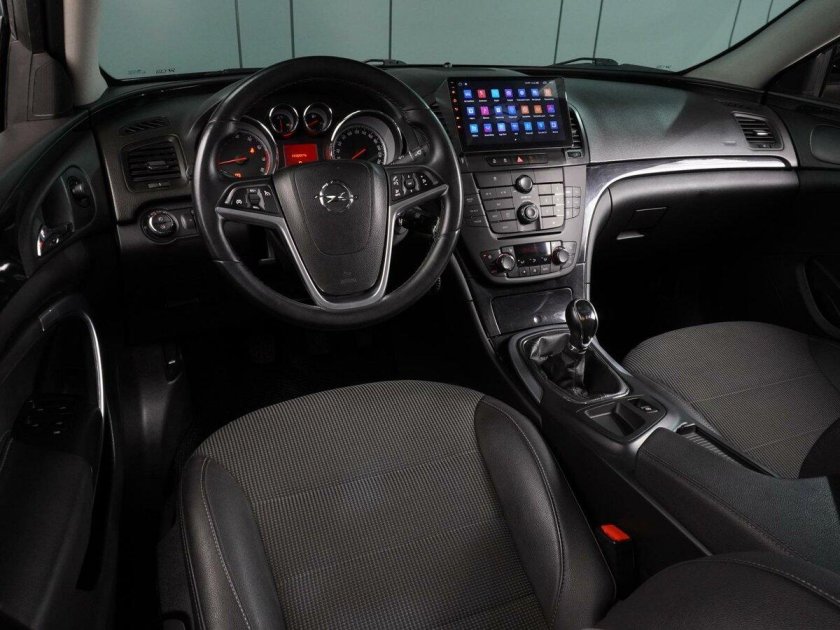 Опель инсигния 2010 1.8 механика .