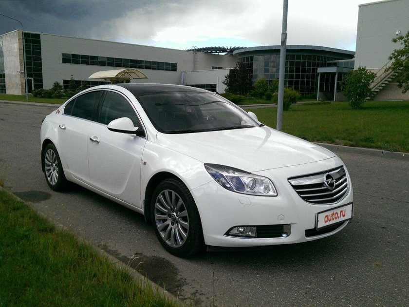 Opel Insignia 2011