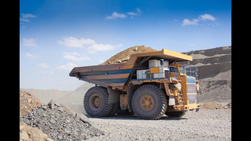 БЕЛАЗ карьерный самосвал