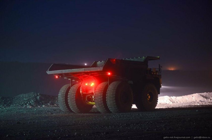 Самые большие карьерные самосвалы