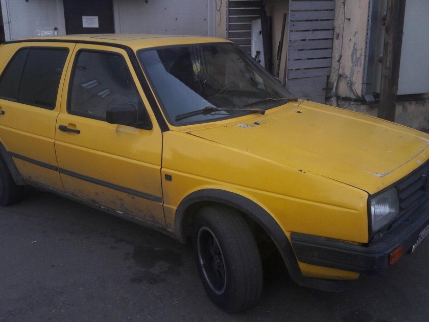 Гольф 2 89 года