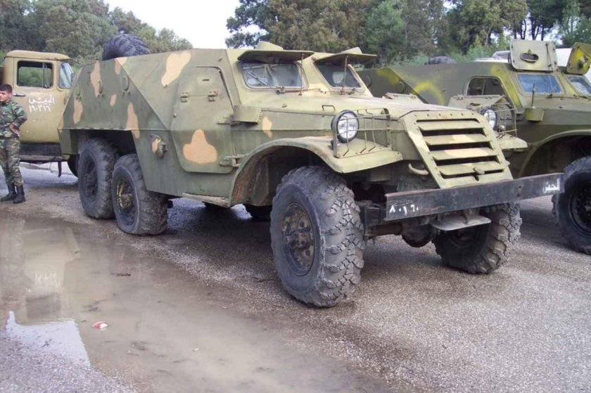 БТР-152 бронетранспортёр