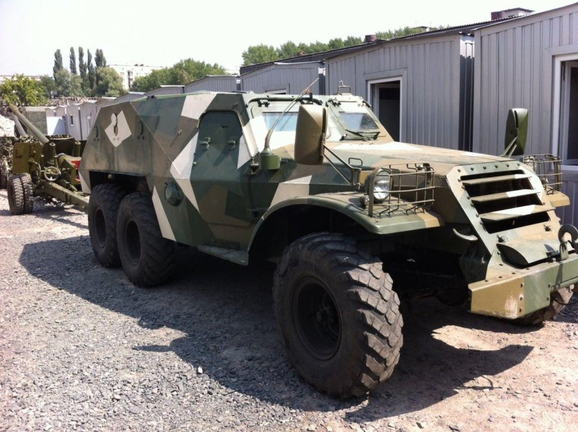 БТР-152 бронетранспортёр