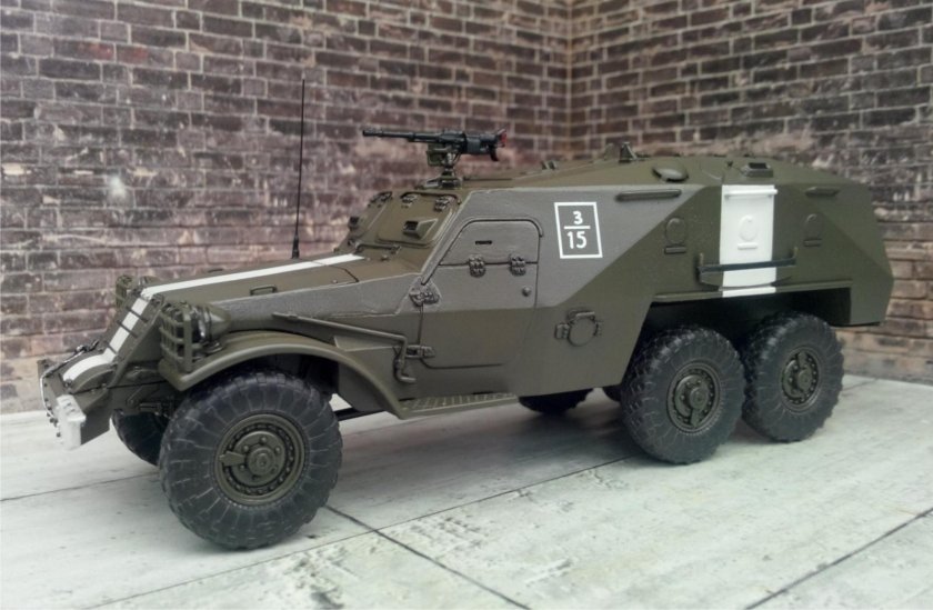 БТР-152 бронетранспортёр