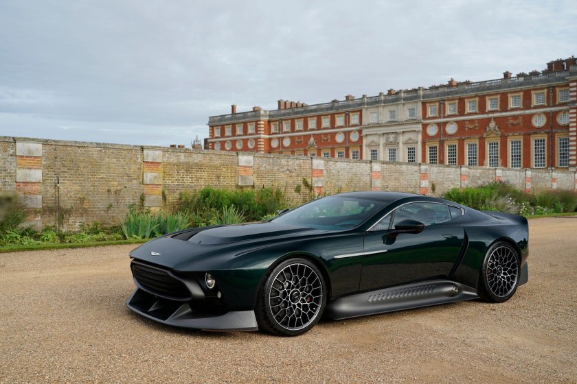 Aston Martin Victor 2020