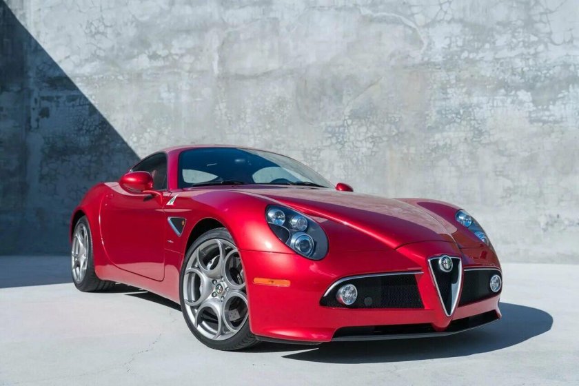 Alfa Romeo 8c